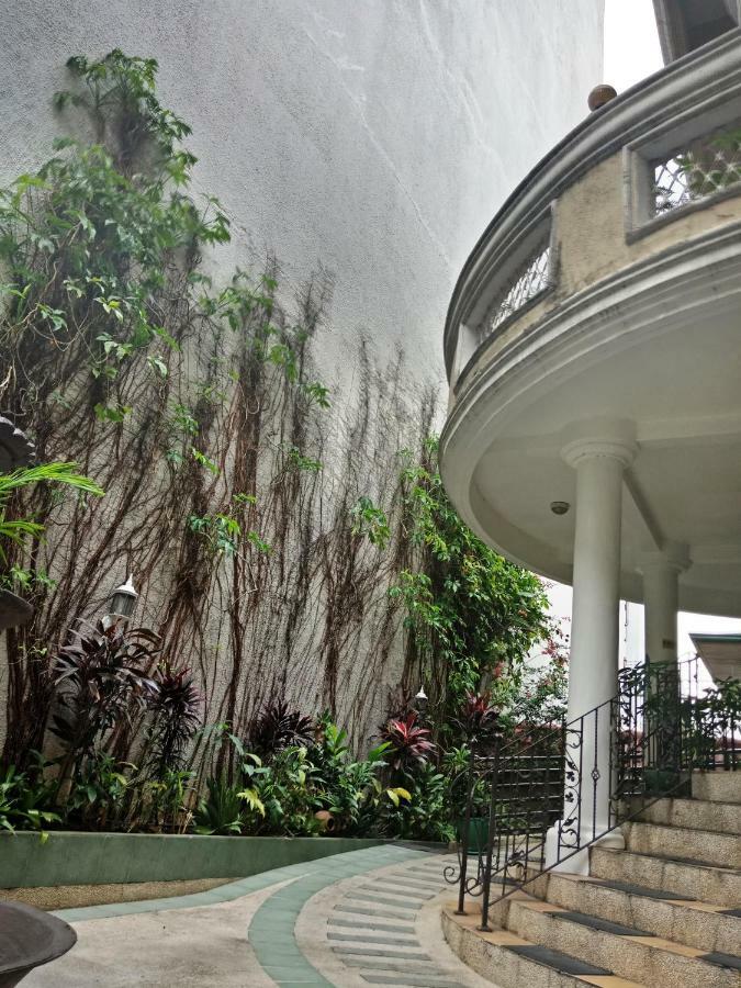 Casa Micarosa Hotel Manila Exterior foto